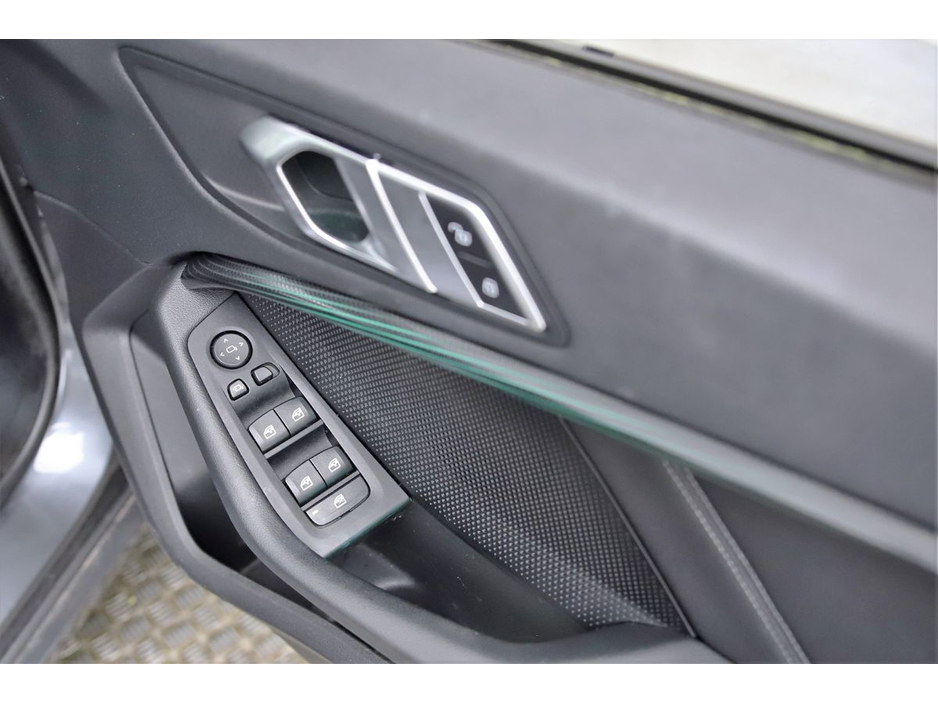 2021 BMW 2 Series - image 19