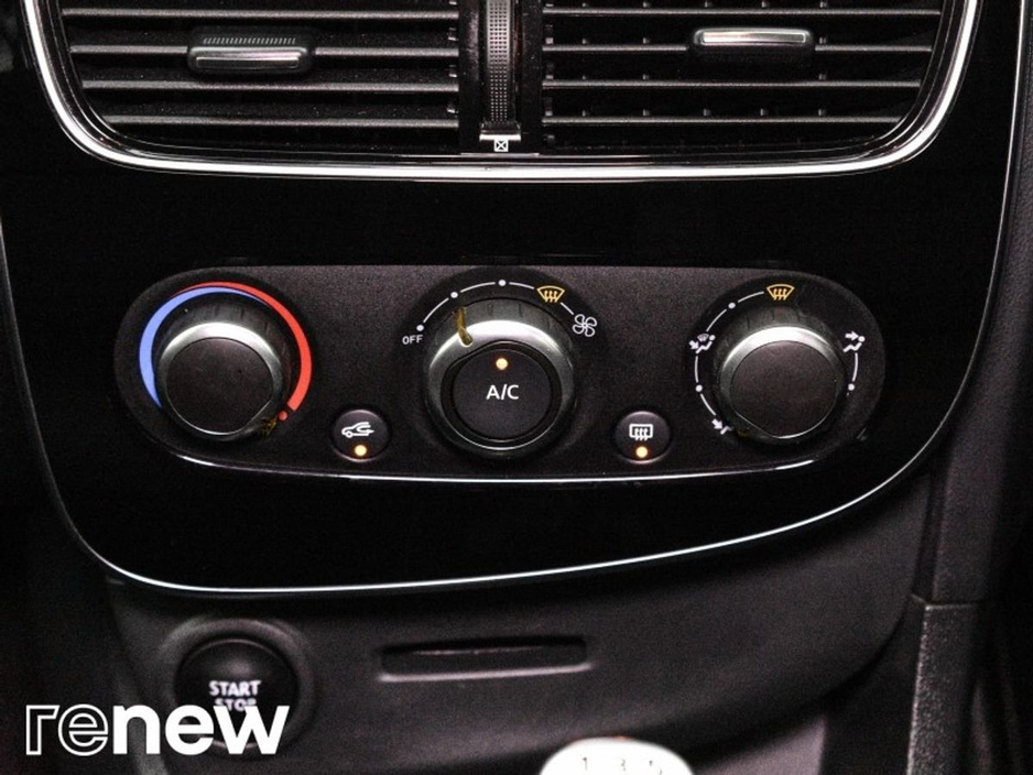 2018 Renault Clio - image 22