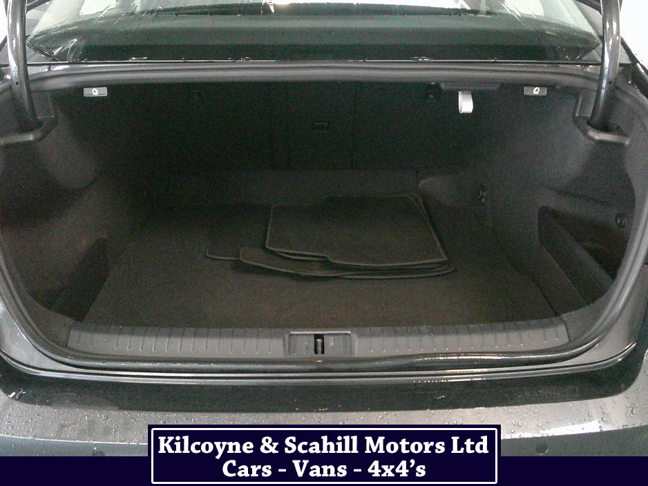 2021 Volkswagen Passat SE NAV TDI S-A DSG