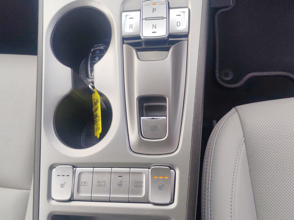 2022 Hyundai Kona - image 22