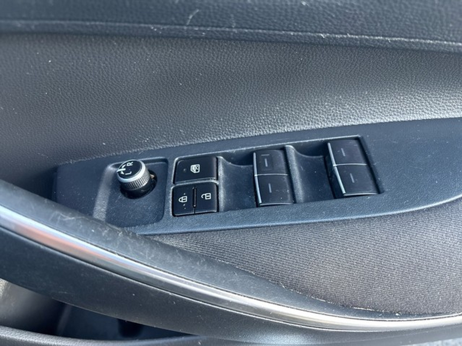 2023 Toyota Corolla LUNA H/B 4DR AUTO €22,950