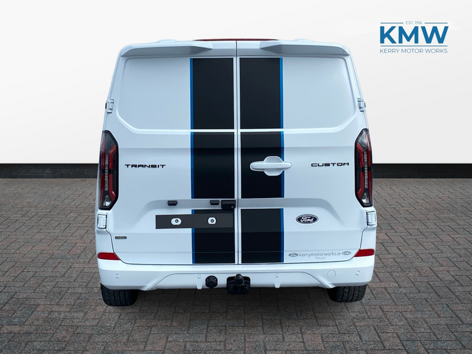 2026 Ford Transit Custom - image 6