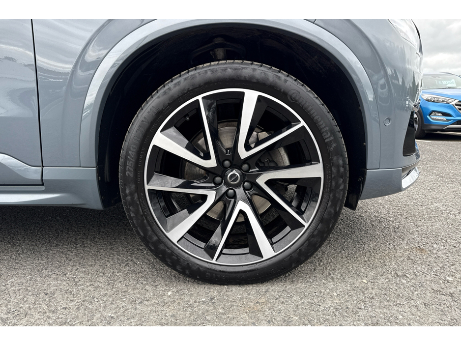 2023 Volvo XC90 + B5 MHEV AWD AUTO PLUS €77,950