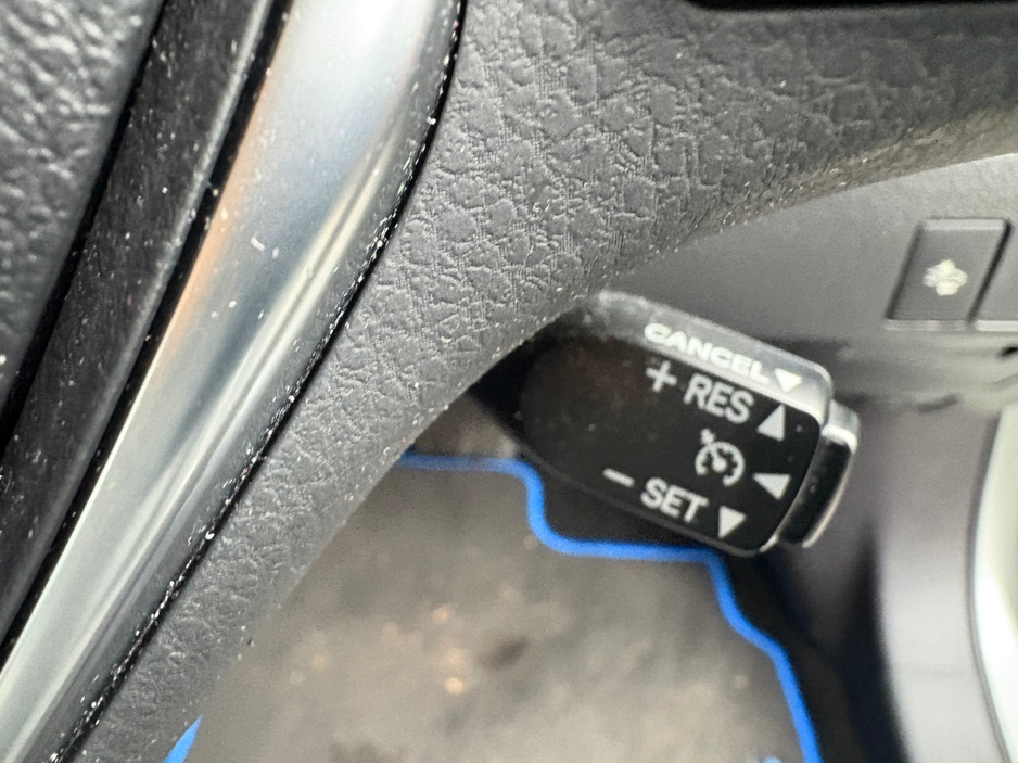 2017 Toyota Auris HYBRID LUNA *Full Toyota Service History…AA Approved…Irish Car* €13,950