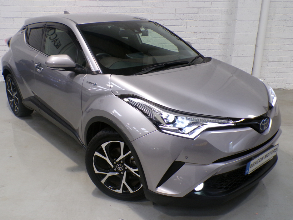 2018 Toyota C-HR 2018*32,000 MILES*HYBRID SPORT TOYOTA C-HR SELF CHARGING 1.8 AUTOMATIC*FANTASTIC CONDITION GREAT ON FUEL, POWER, COMFORT WITH A LOT OF SPACE ALL COMBINED FOR A FANTASTIC DRIVE. CAR COMES WITH FULL SAF €19,900
