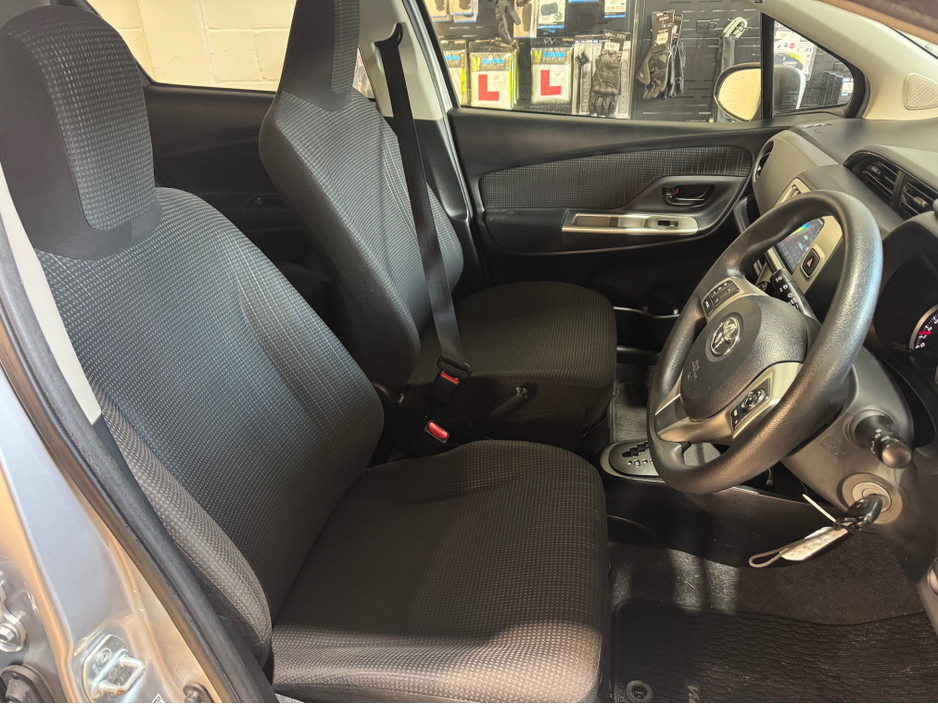2014 Toyota Yaris DBA-NSP130 5DR AUTO €9,645