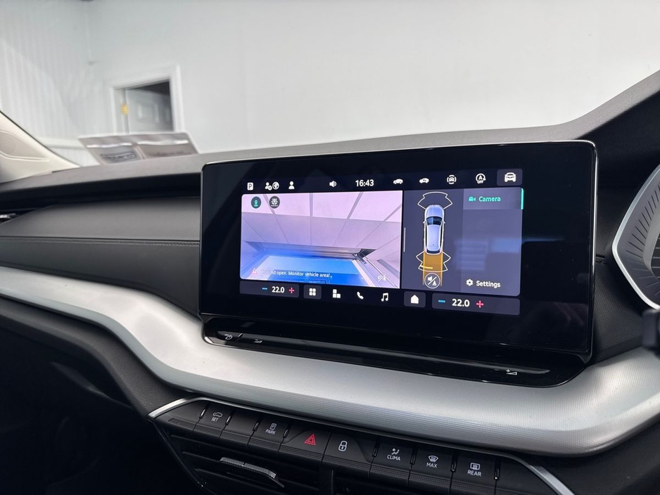 2025 Skoda Octavia - image 15