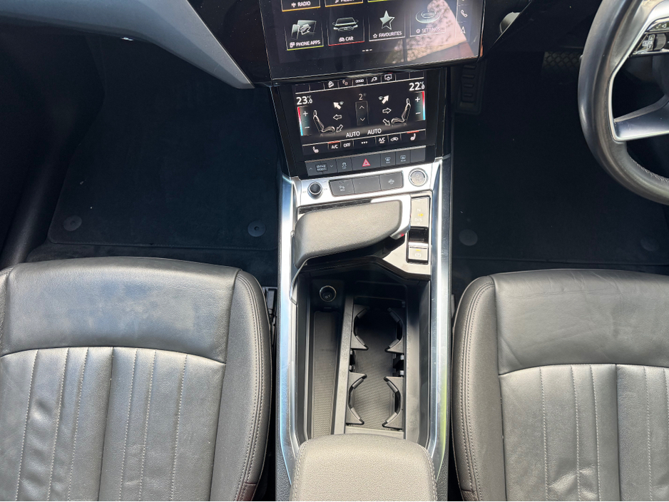 2022 Audi e-tron 55 TECHNIK QUATTRO 300kw  95kWh//LOW MILEAGE//AUDI HISTORY//LOVELY CONDITION//SIMI AND AA DEALER €32,950