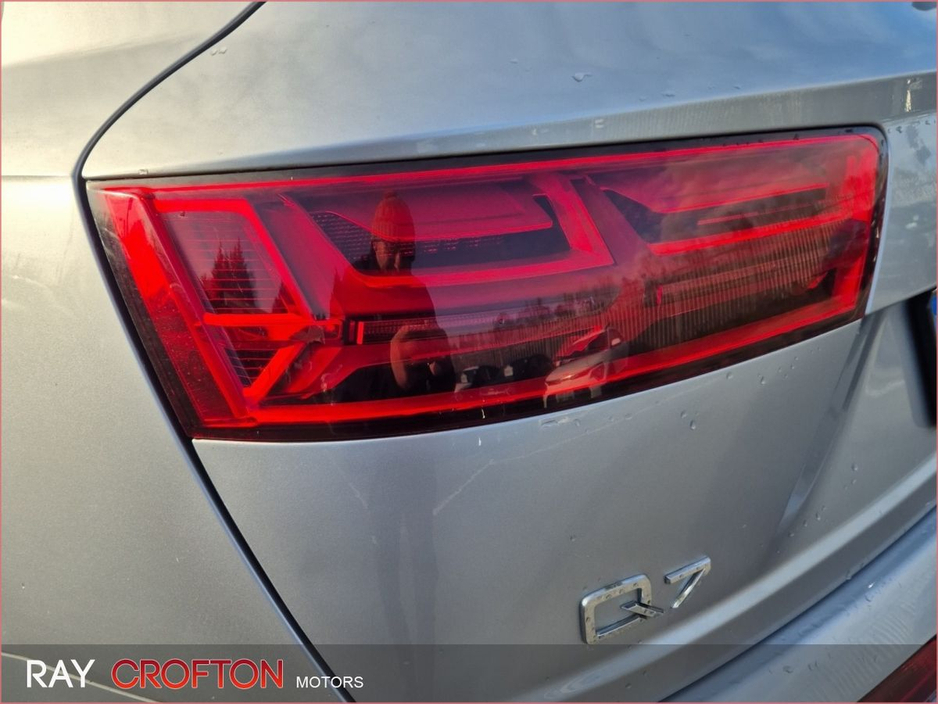 2017 Audi Q7 - image 15