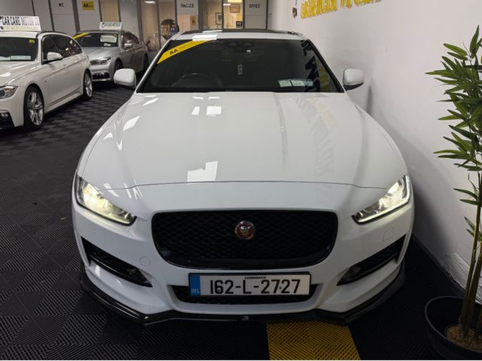 2016 Jaguar XE 2.0D R-sport (163PS) 4DR €12,777