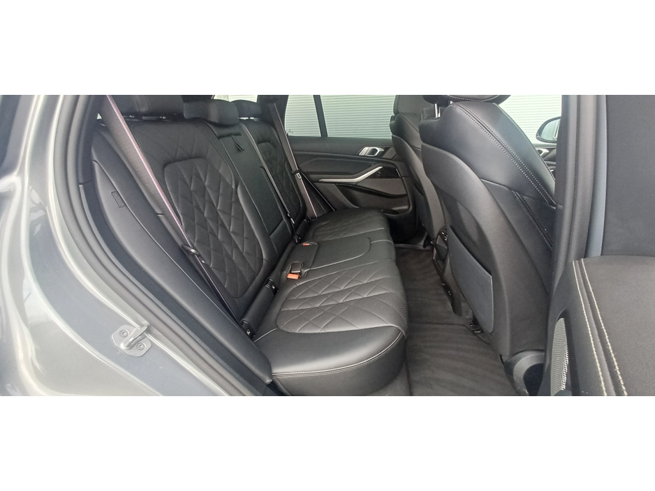 2025 BMW X5 XDRIVE50E M SPORT **Pan Sunroof** €96,800