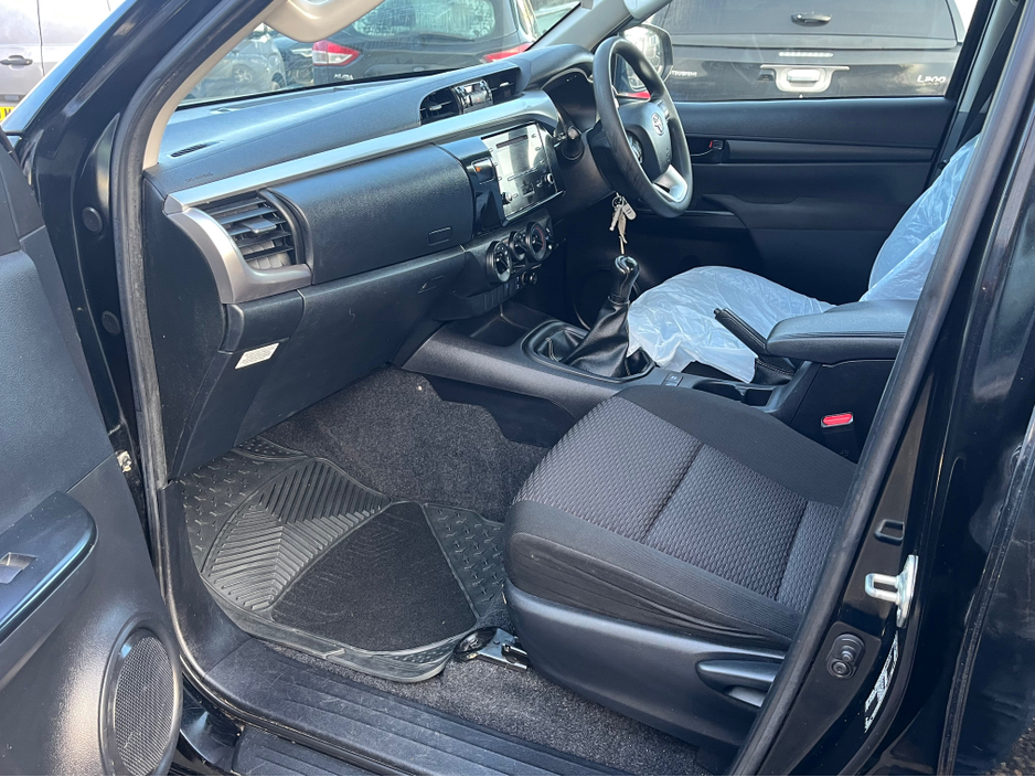 2021 Toyota Hilux D-4D 4WD DCB MAUAL €29,212