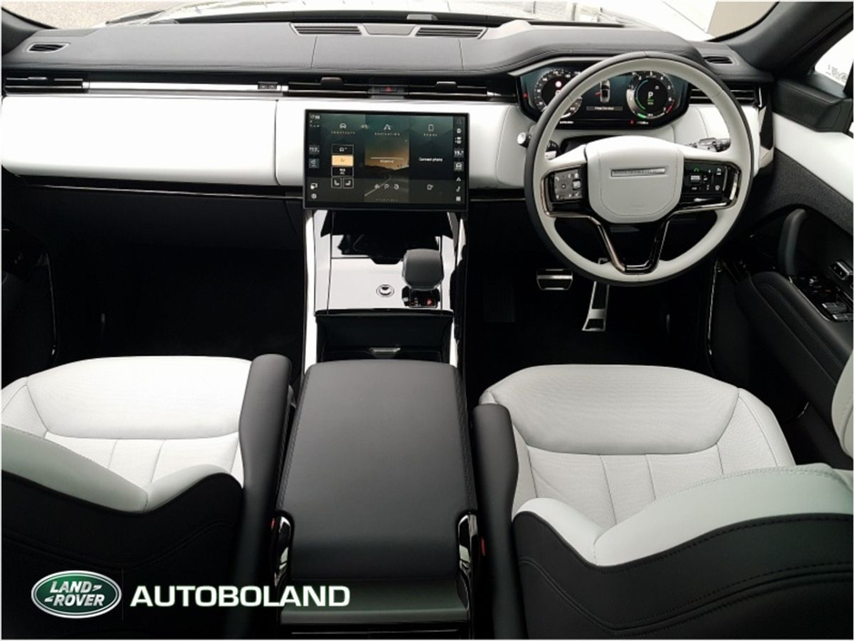 2024 Land Rover Range Rover Sport - image 4