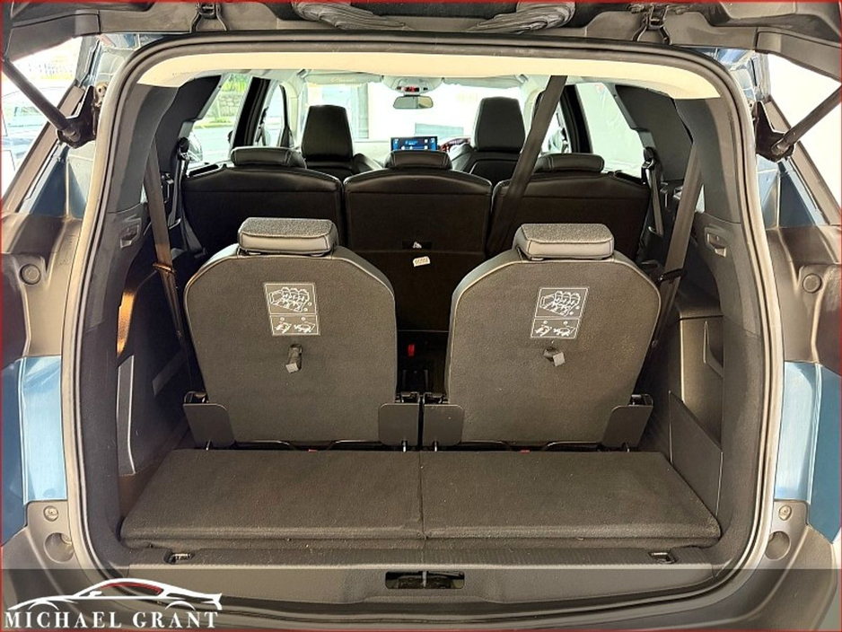 2021 Peugeot 5008 - image 19
