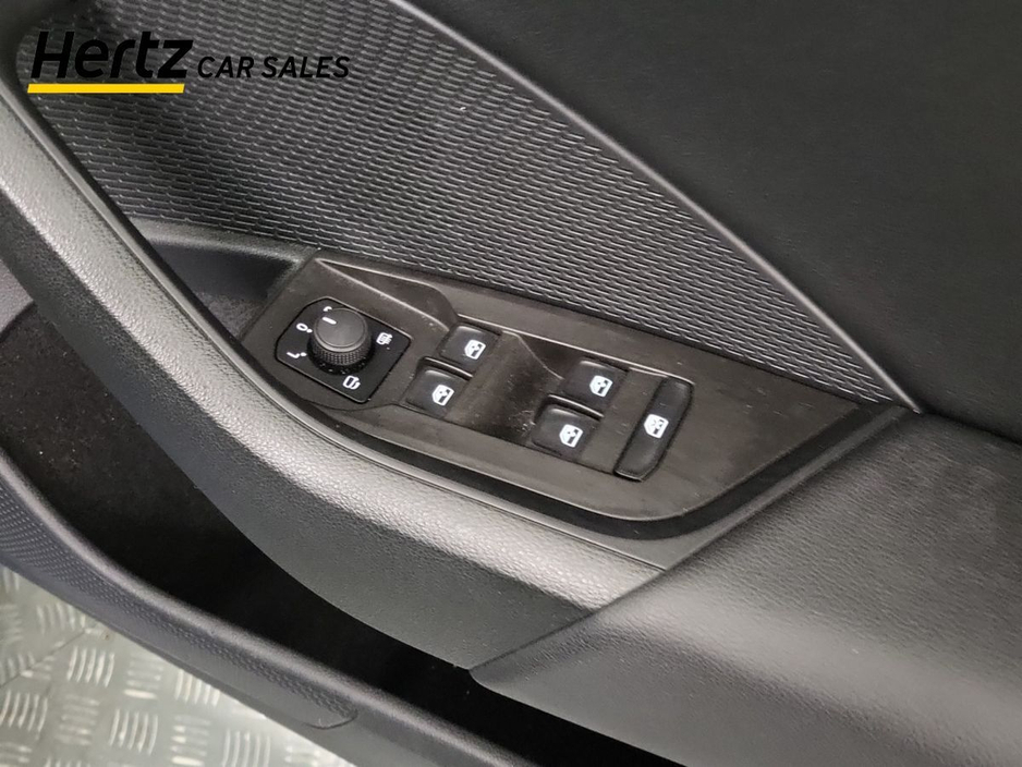 2024 Skoda Octavia - image 19