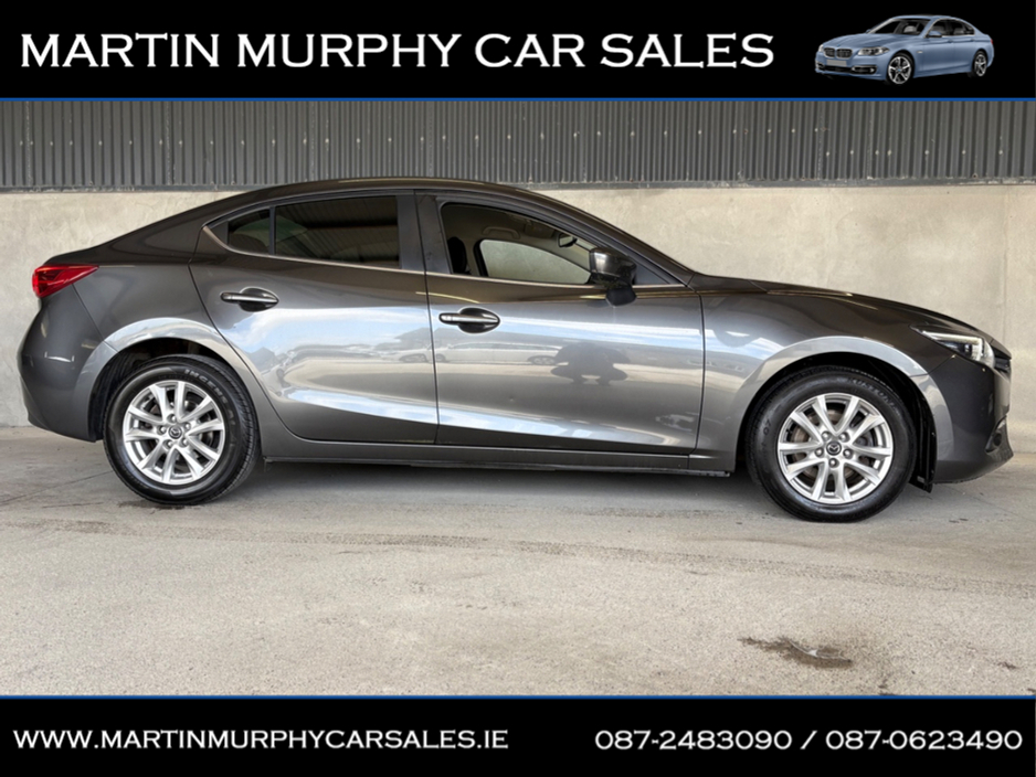 2017 Mazda Mazda3 - image 2