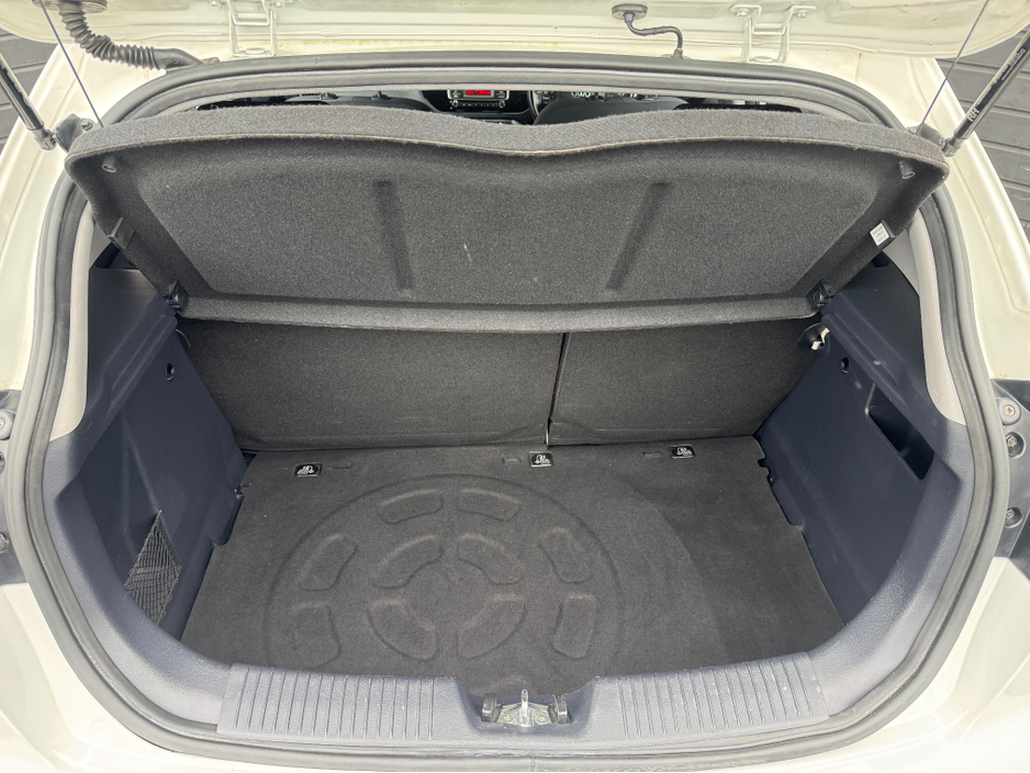 2015 Kia Rio - image 19