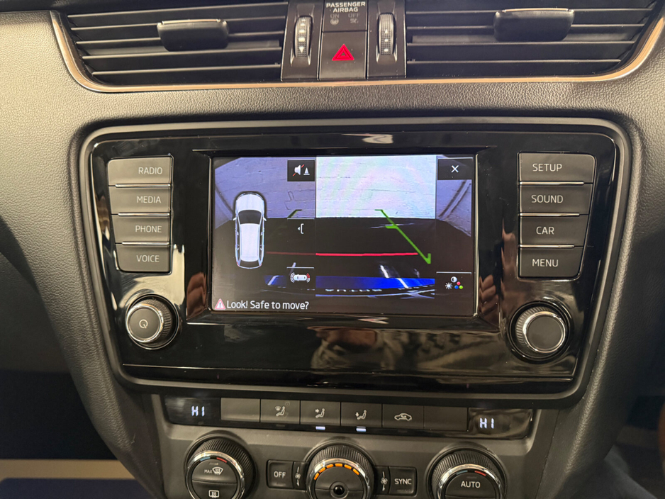 2017 Skoda Octavia - image 15