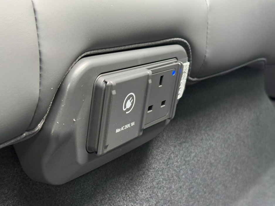 2026 Kia EV3 - image 33