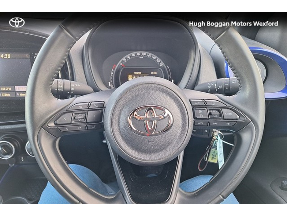 2023 Toyota Aygo - image 13