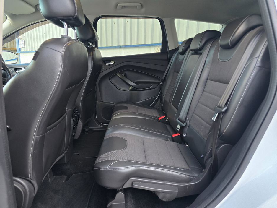 2015 Ford Kuga 2.0TDCI 150PS Titanium €8,995