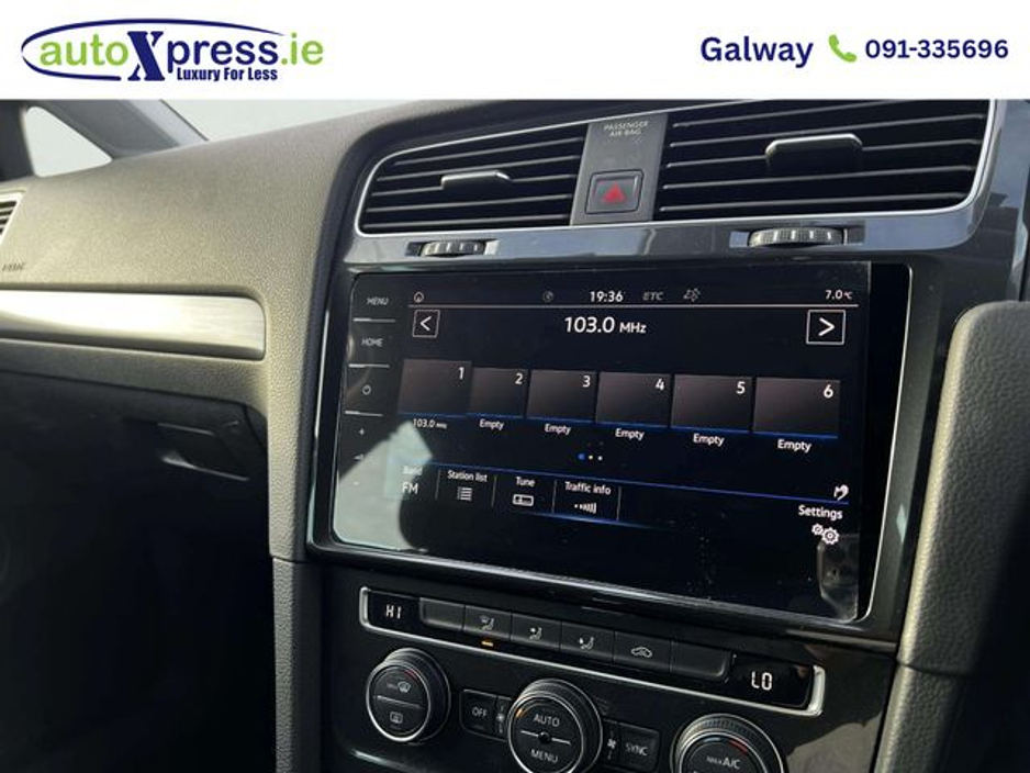 2019 Volkswagen Golf - image 11