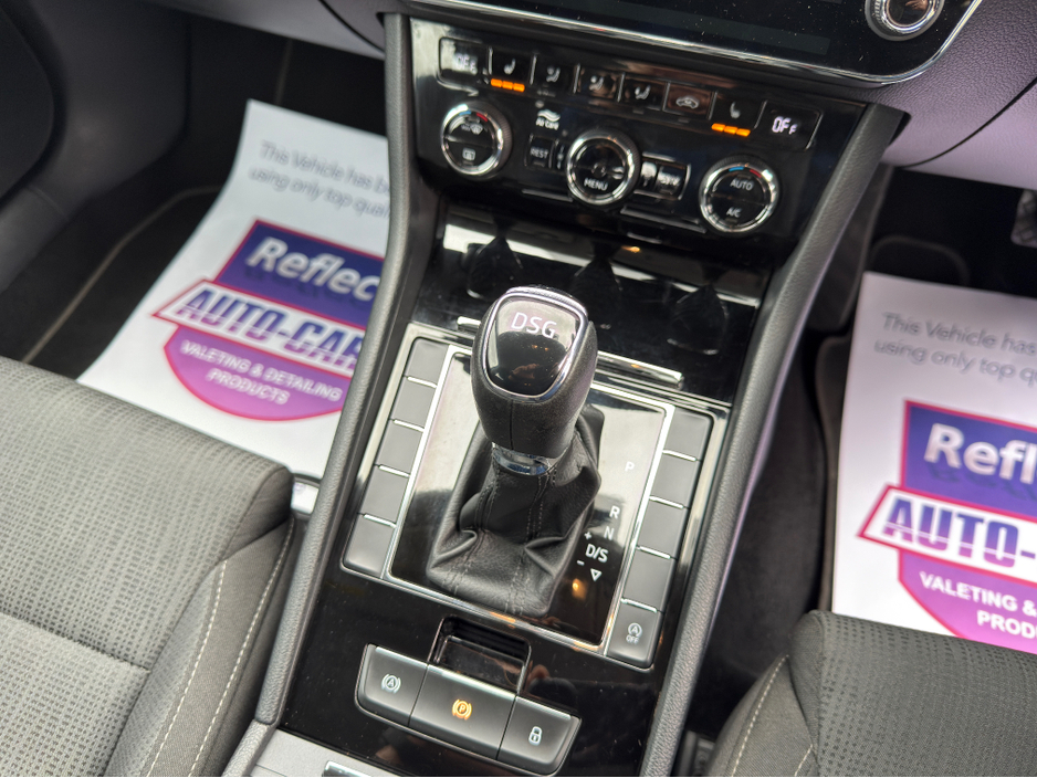 2018 Skoda Superb - image 22