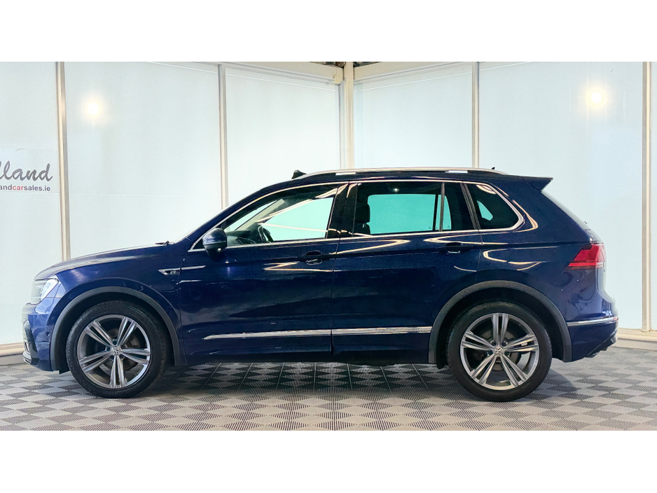 2017 Volkswagen Tiguan - image 2
