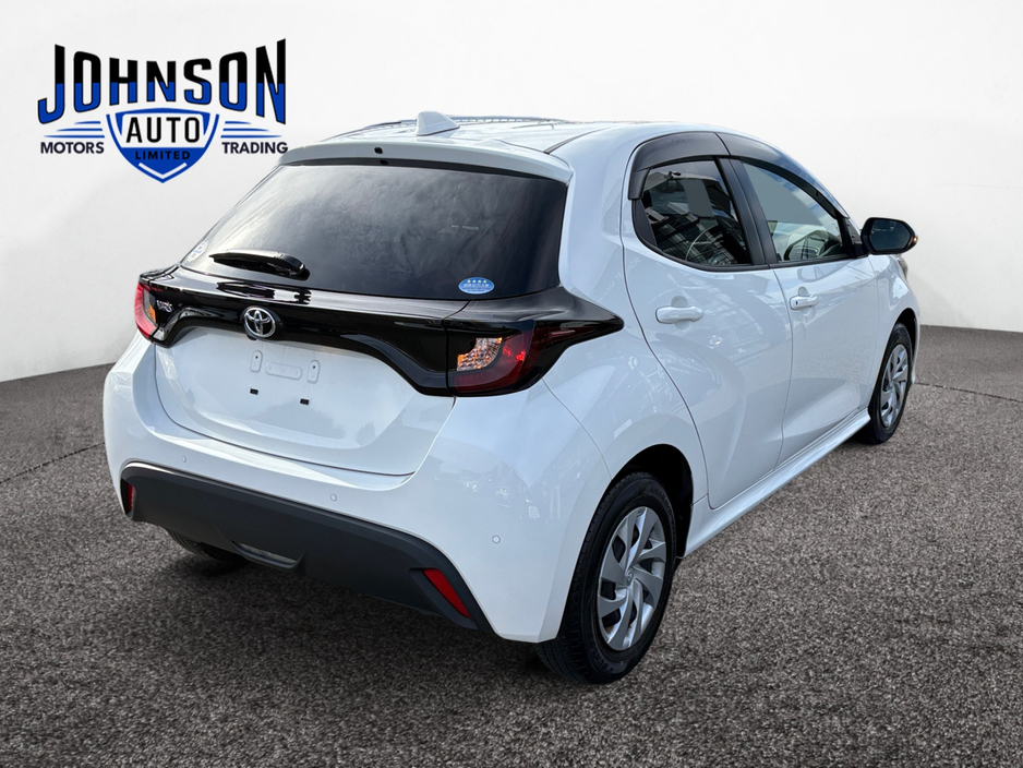 2020 Toyota Yaris - image 5