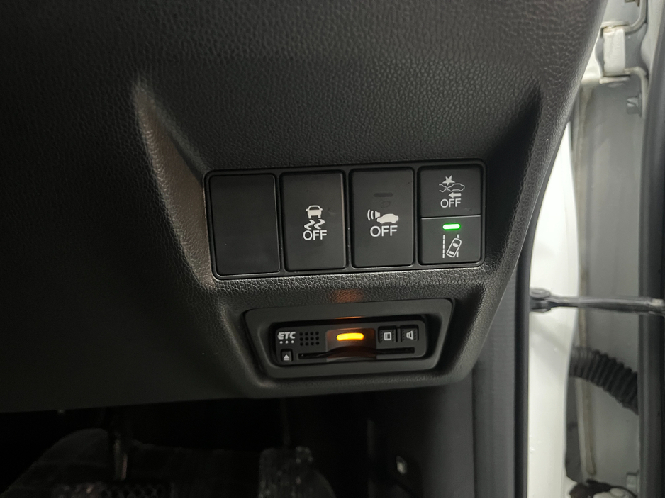 2019 Honda Stepwagon €26950 2019 HONDA STEPWAGON SPADA G EX HYBRID SENSING 7 SEATS 2.0 AUTOMATIC / CRUISE CONTROL / REVERSE CAMERA / HEATED SEATS / AUTOMATIC DOORS €26,950