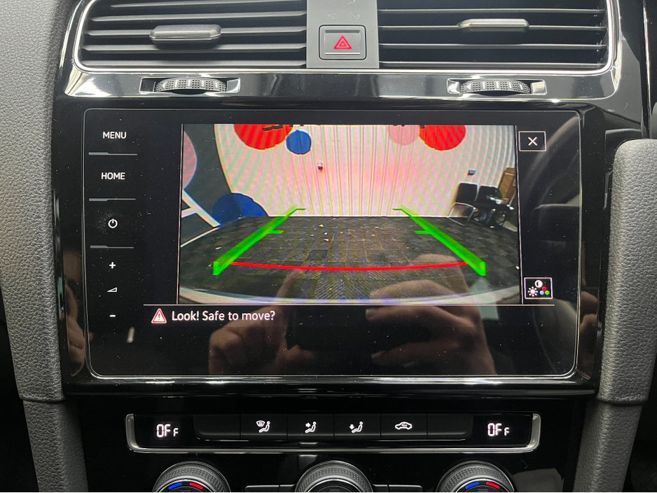 2018 Volkswagen Golf - image 20