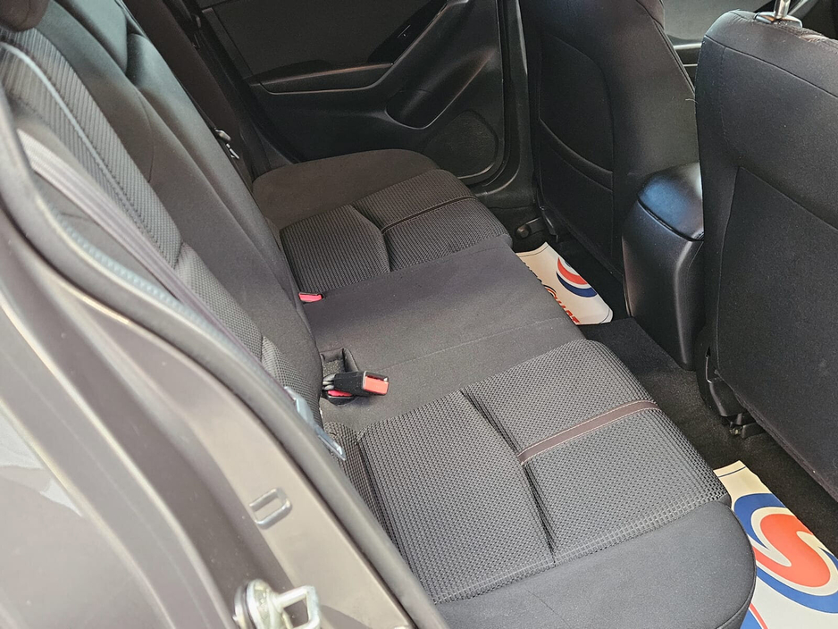 2019 Mazda Mazda3 - image 3