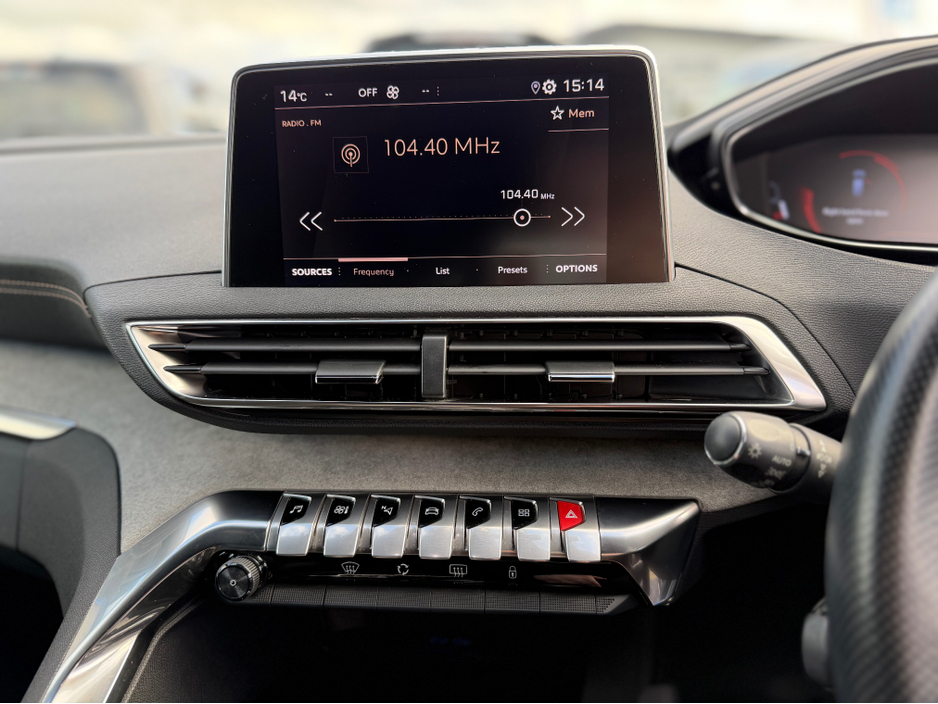 2020 Peugeot 3008 - image 22