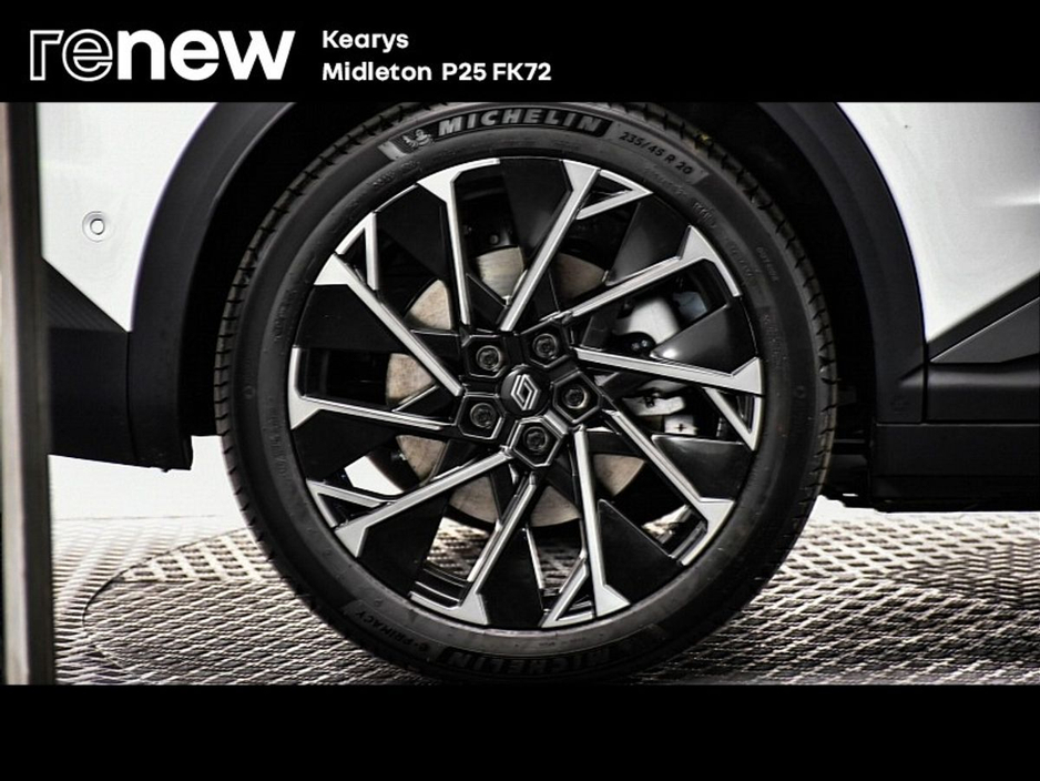 2026 Renault SCENIC E-TECH - image 9