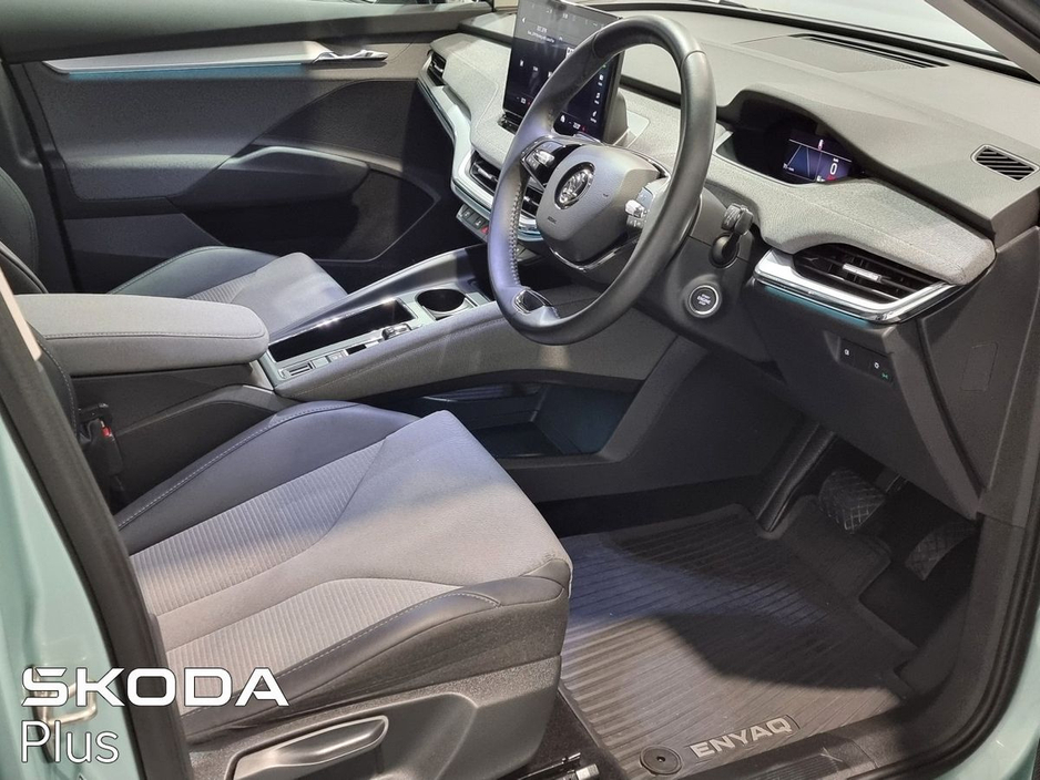 2023 Skoda Enyaq - image 8