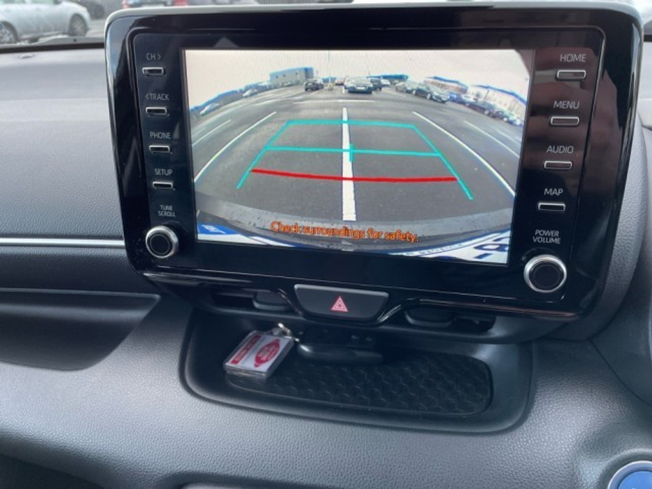 2023 Toyota Yaris 1.5 HYBRID L/SPORT // Remote Central Locking // Front Electric Windows // Rear Electric Windows // Electric Mirrors // Finger Tip Stereo Controls €23,795