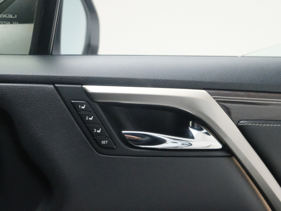 2017 Lexus RX 450 h  €37,990