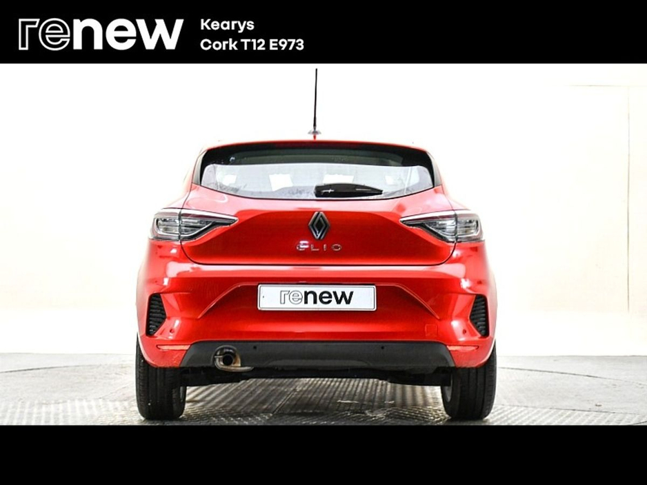 2025 Renault Clio - image 10