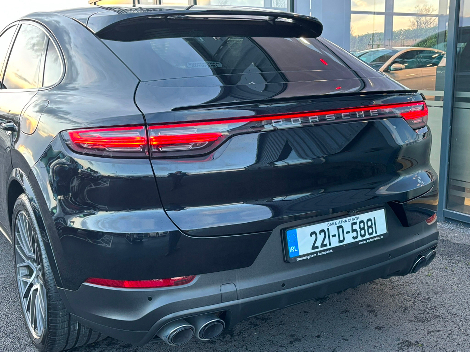 2022 Porsche Cayenne Coupe 3.0 V6 e-hybrid €73,995