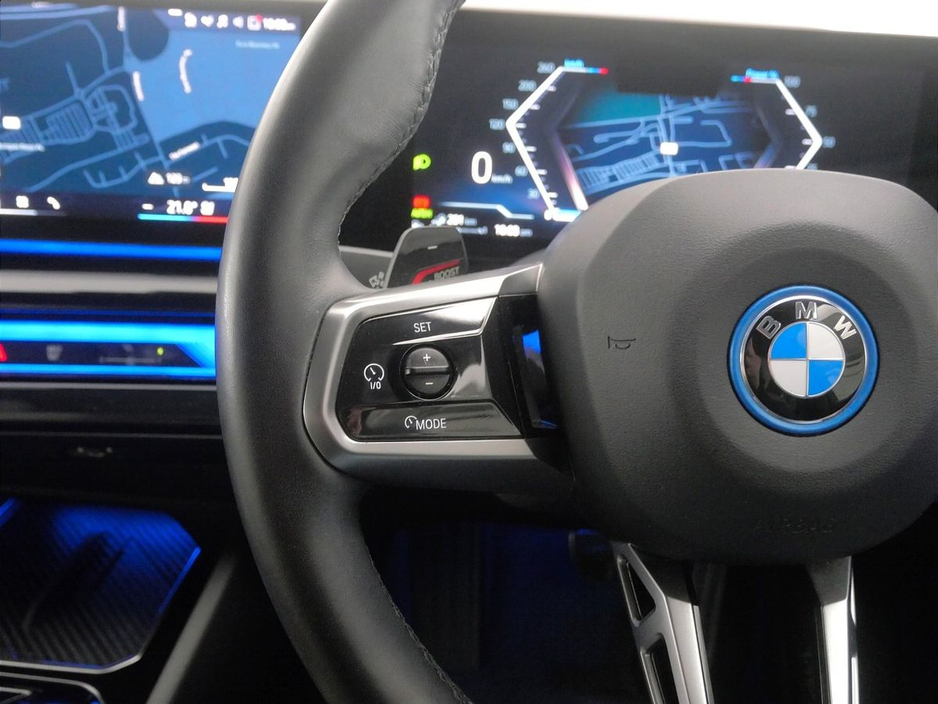 2024 BMW 5 Series - image 17