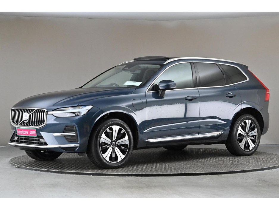 2023 Volvo XC60 - image 4