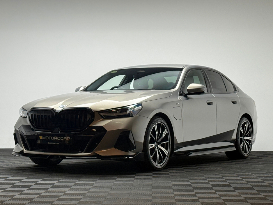 2025 BMW 5 Series 530E M SPORT €69,990