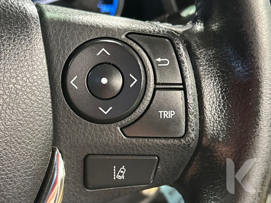 2017 Toyota Corolla - image 19