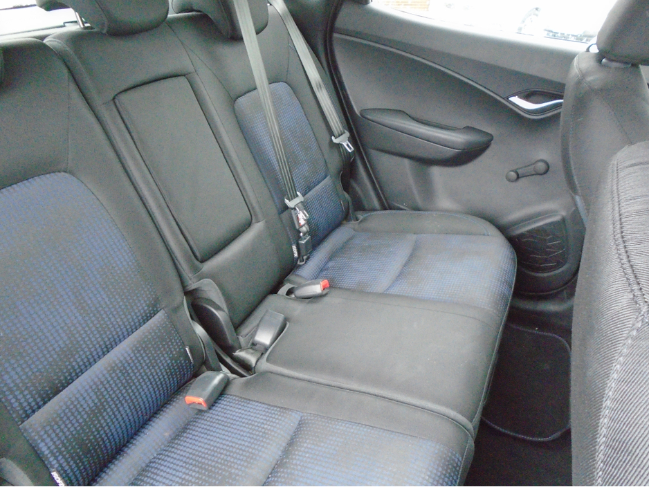 2014 Hyundai ix20 - image 14