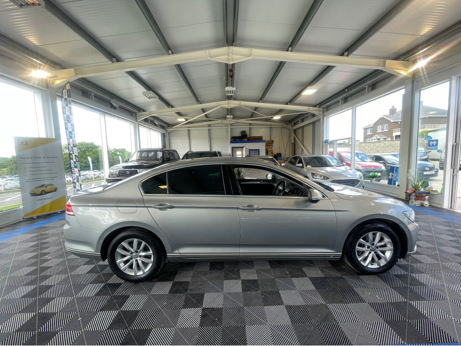 2017 Volkswagen Passat COMFORTLINE 1.6 TDI MANUAL 6SPEED FWD 120HP 4DR €14,950