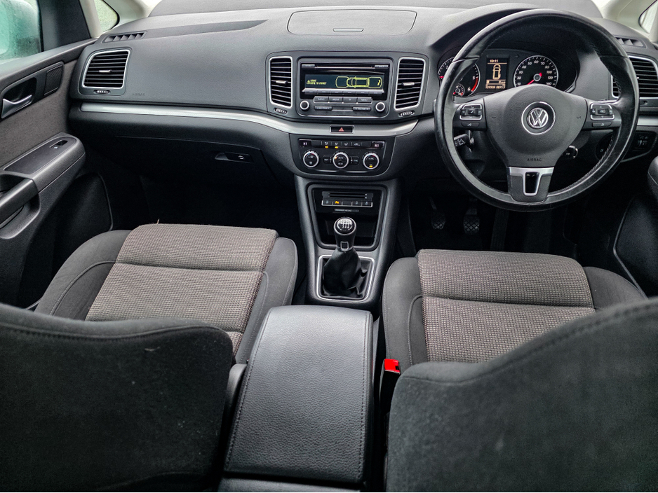 2015 Volkswagen Sharan - image 10