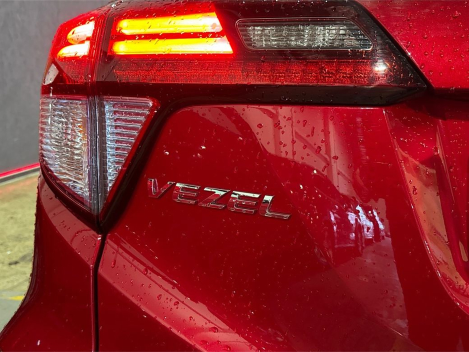 2017 Honda Vezel - image 11