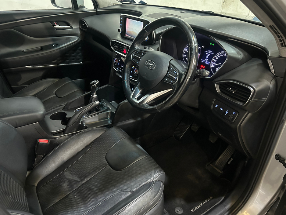 2020 Hyundai Santa Fe - image 11