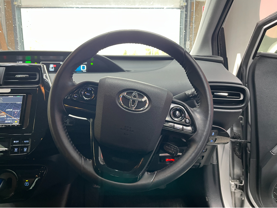 2022 Toyota Prius - image 7