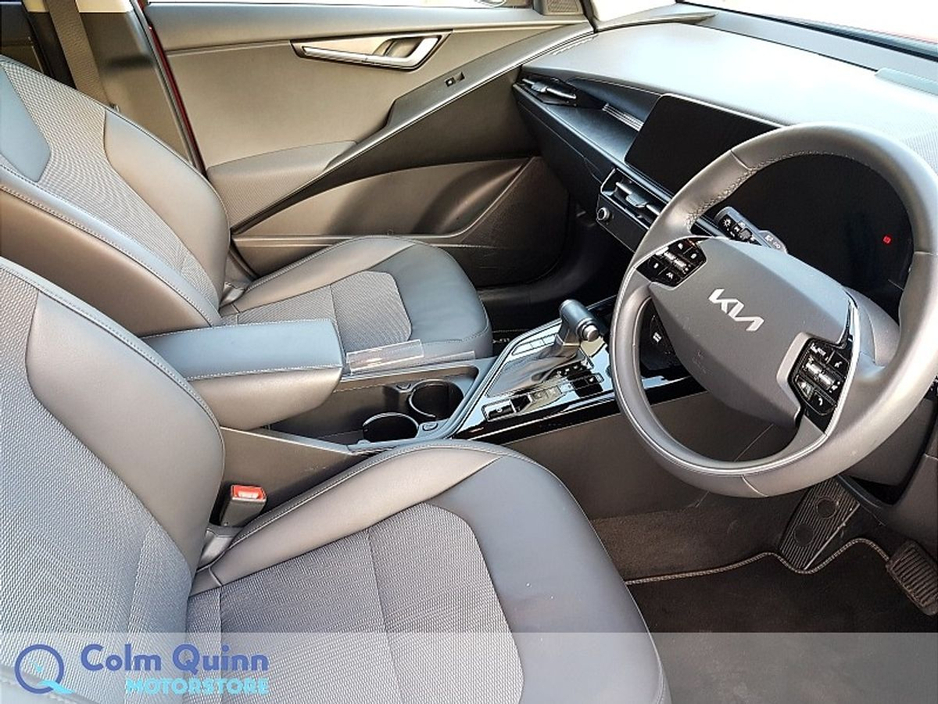 2023 Kia Niro - image 11